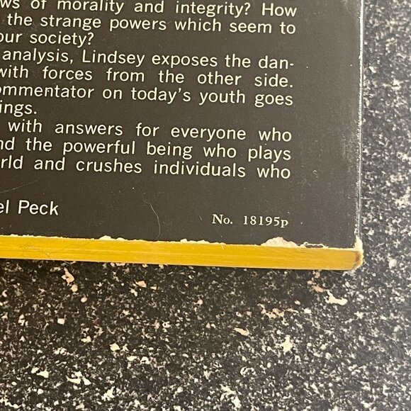 Satan Is Alive And Well On Planet Earth Hal Lindsey Paperback 1972 - Picture 3 of 4